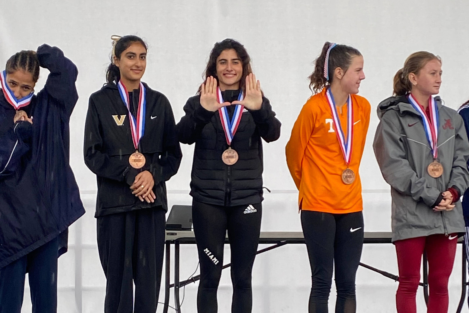 Lavassas Earns Top-25 Finish at Regionals