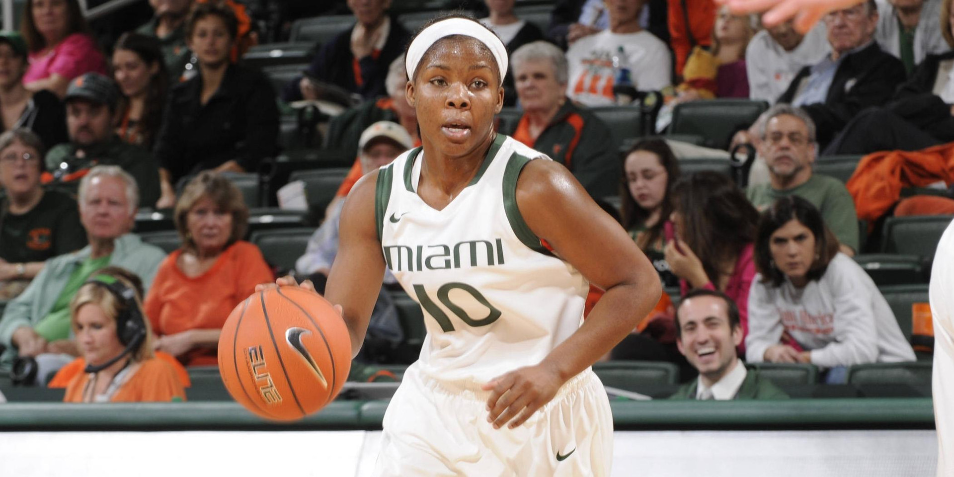 WBB Comeback Falls Short in 79-67 Defeat