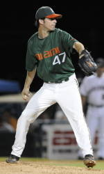 Florida Prevails Over Miami in Super Regional Opener, 7-2