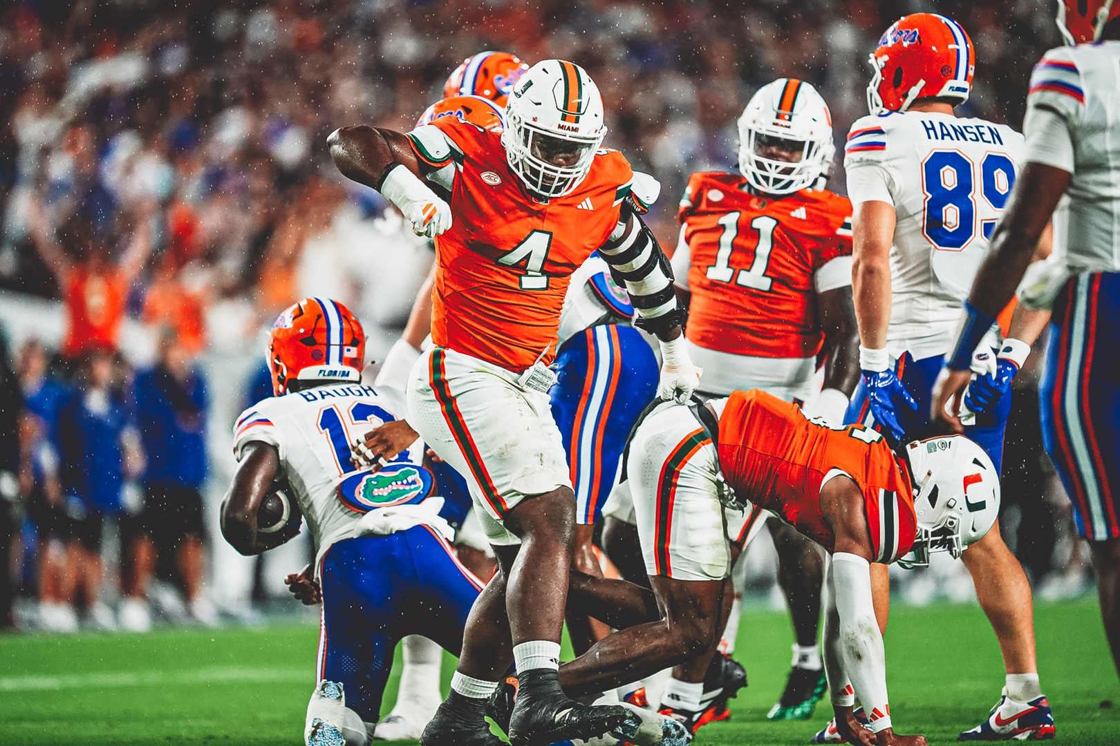 Canes’ Defense Dominates Gators in 26-7 Win