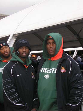 Tyrone Byrd, Jacory Harris and Orlando Franklin waiting to board the Alcatraz cruise boat.