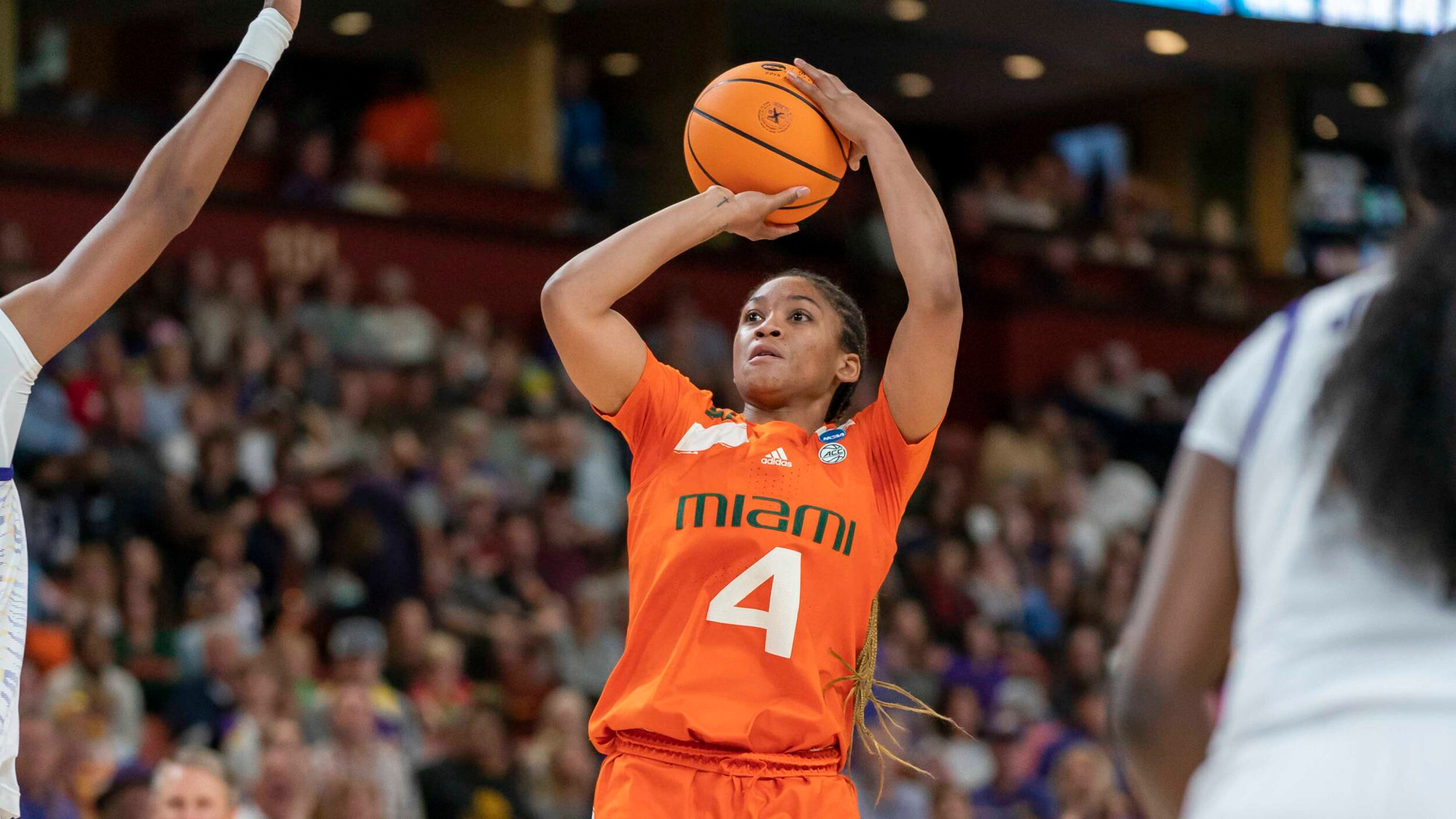 Roberts Tabbed to Greenville 2 All-Region Team