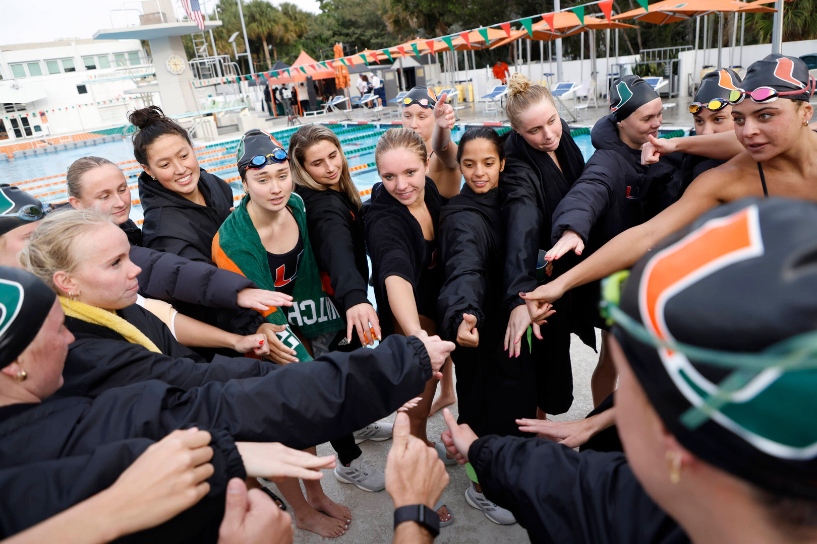 Swimming Sweeps Tri-Meet in Fort Myers
