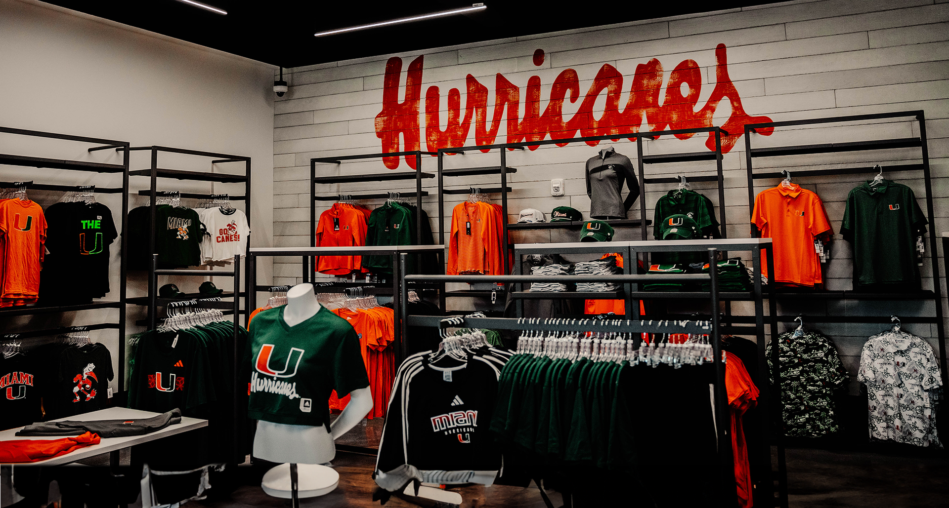 Hurricanes Team Store to Host 23rd Annual Hurricane Holiday Shopping Spree