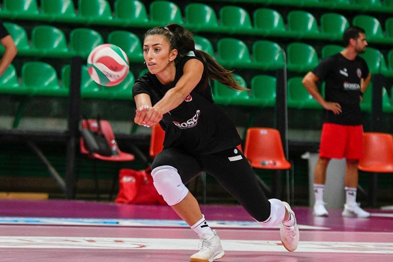 Strantzali at the Top of Her Career