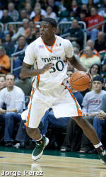 Scott Leads Men's Basketball Past Florida Southern
