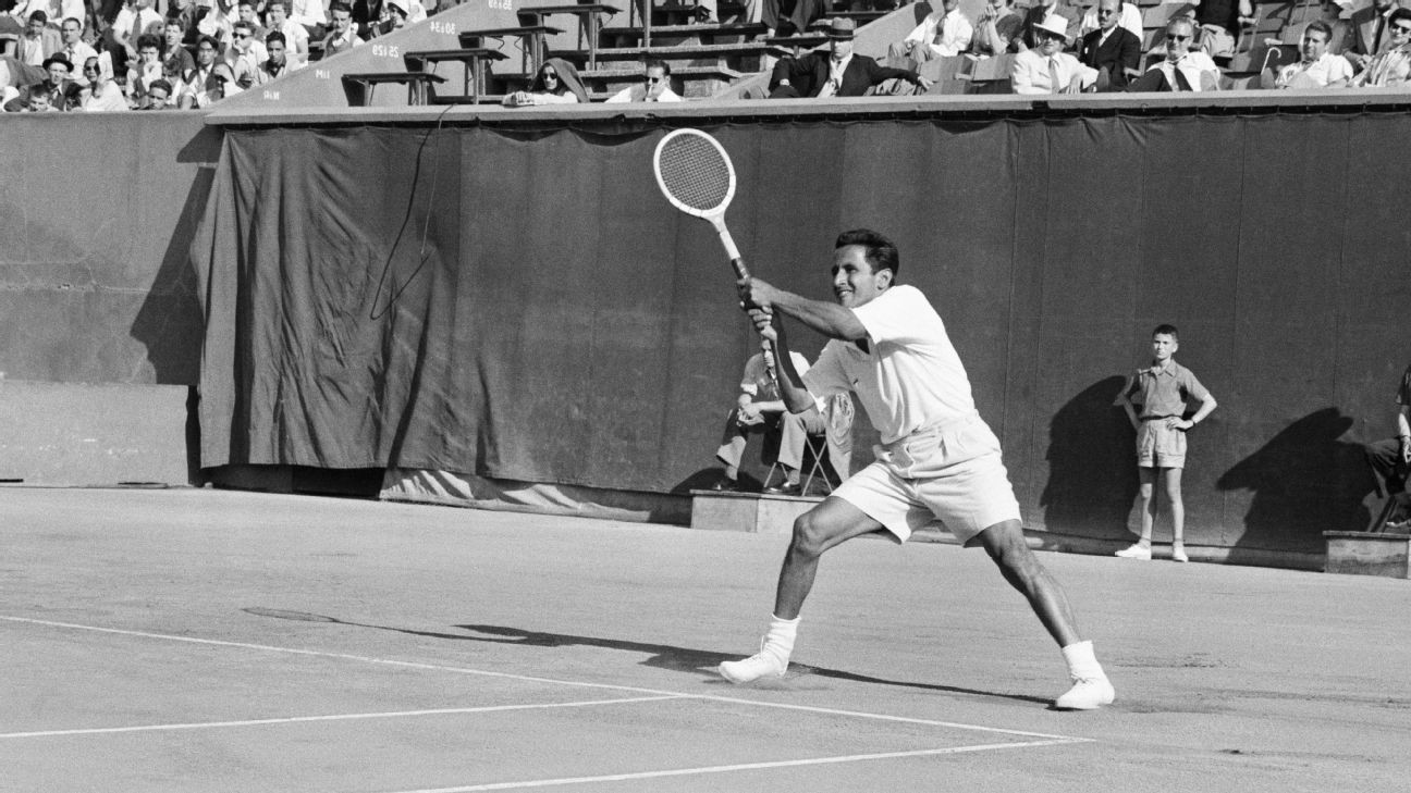 A Legend on the Court: Pancho Segura