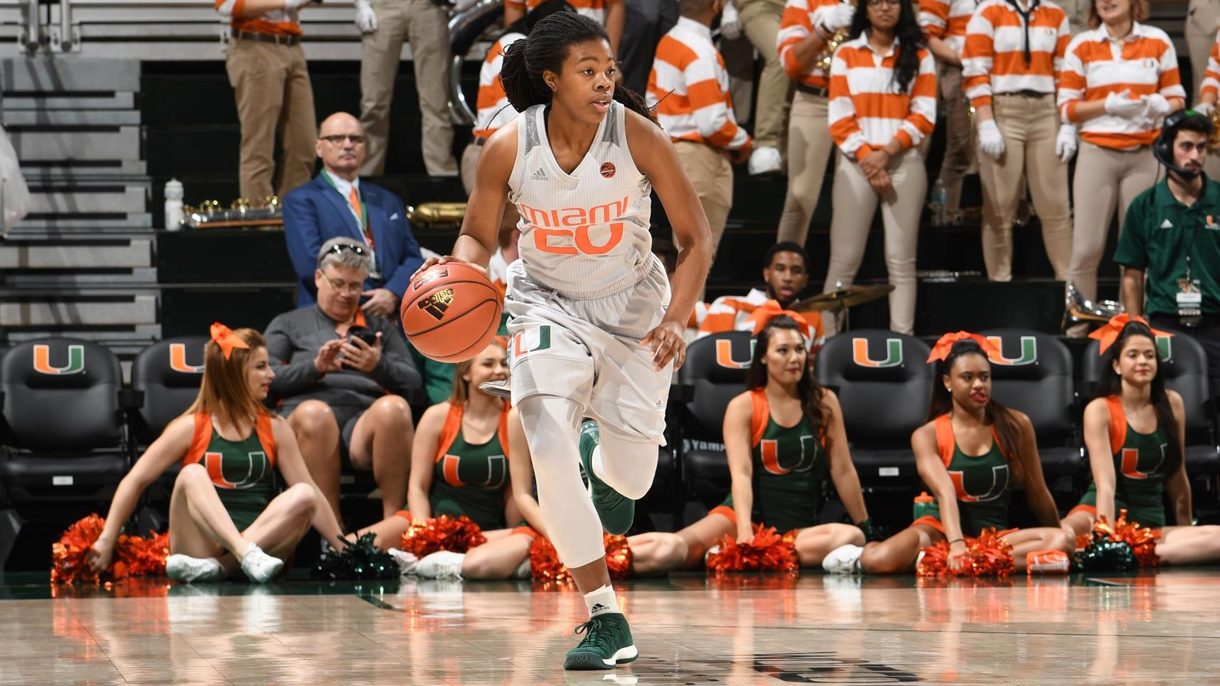 WBB Begins Final Road Swing at Virginia