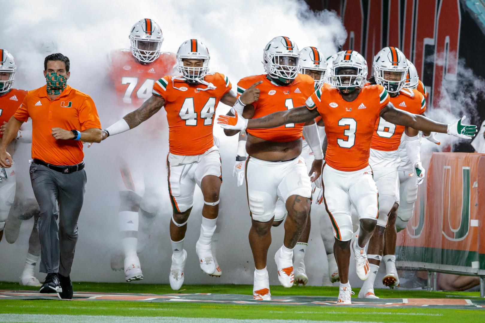 Gameday Live: Hurricanes 31, Blazers 14
