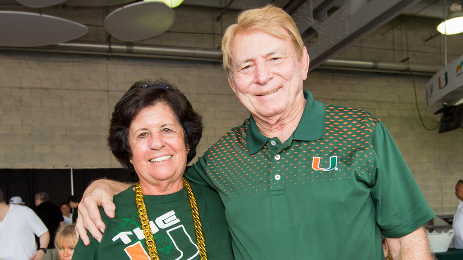 Couple Gives Back with Gratitude