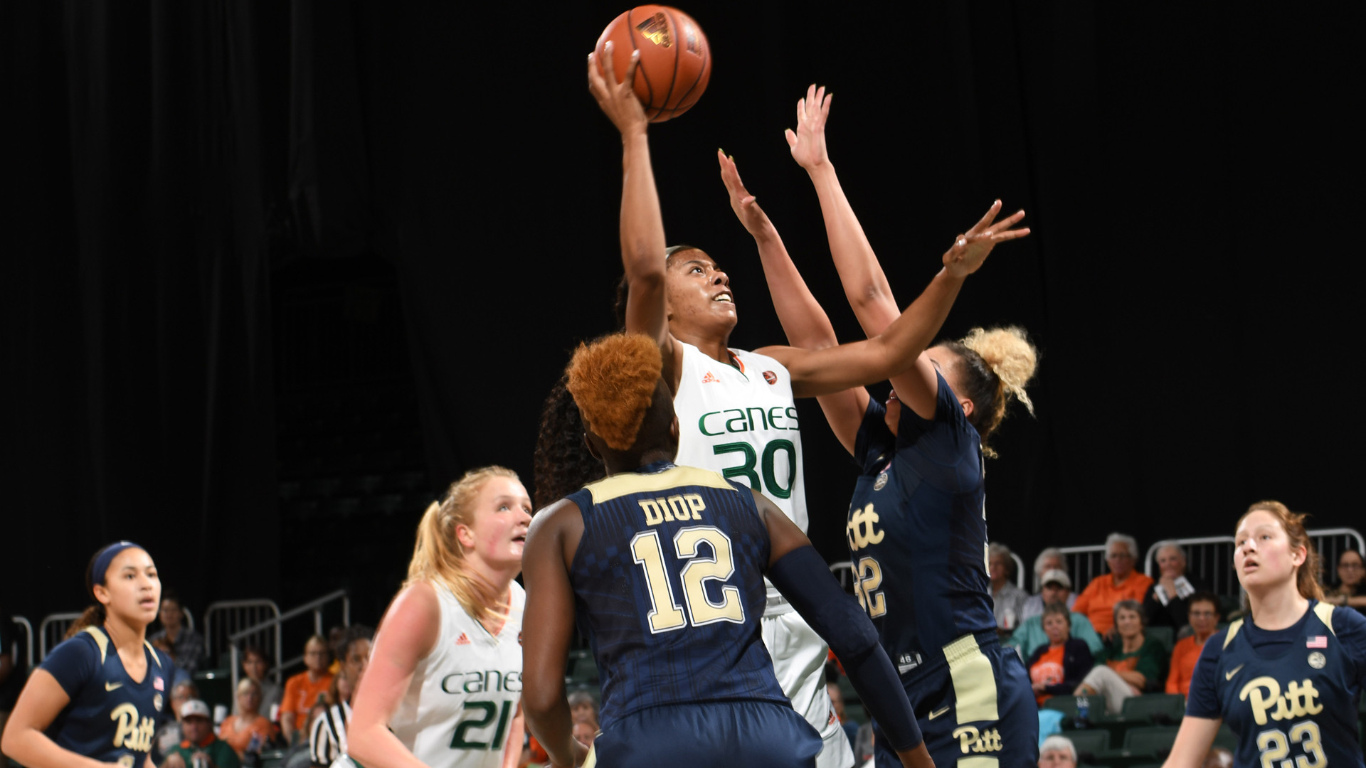 WBB Storms Past Pittsburgh, 82-58