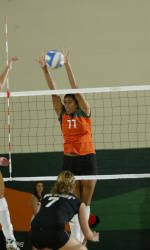 Former `Cane Ashley Woods Inks Pro Contract