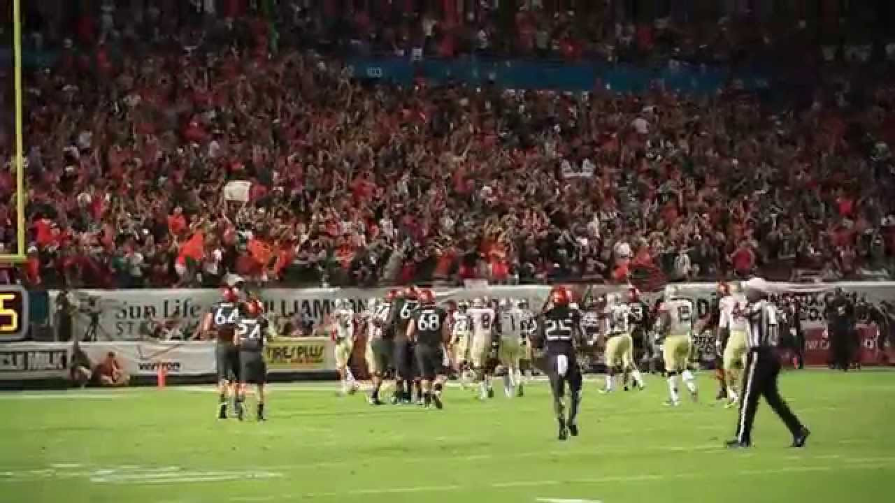 Raising Canes: Bright Lights, Big Stage (S4, E21)