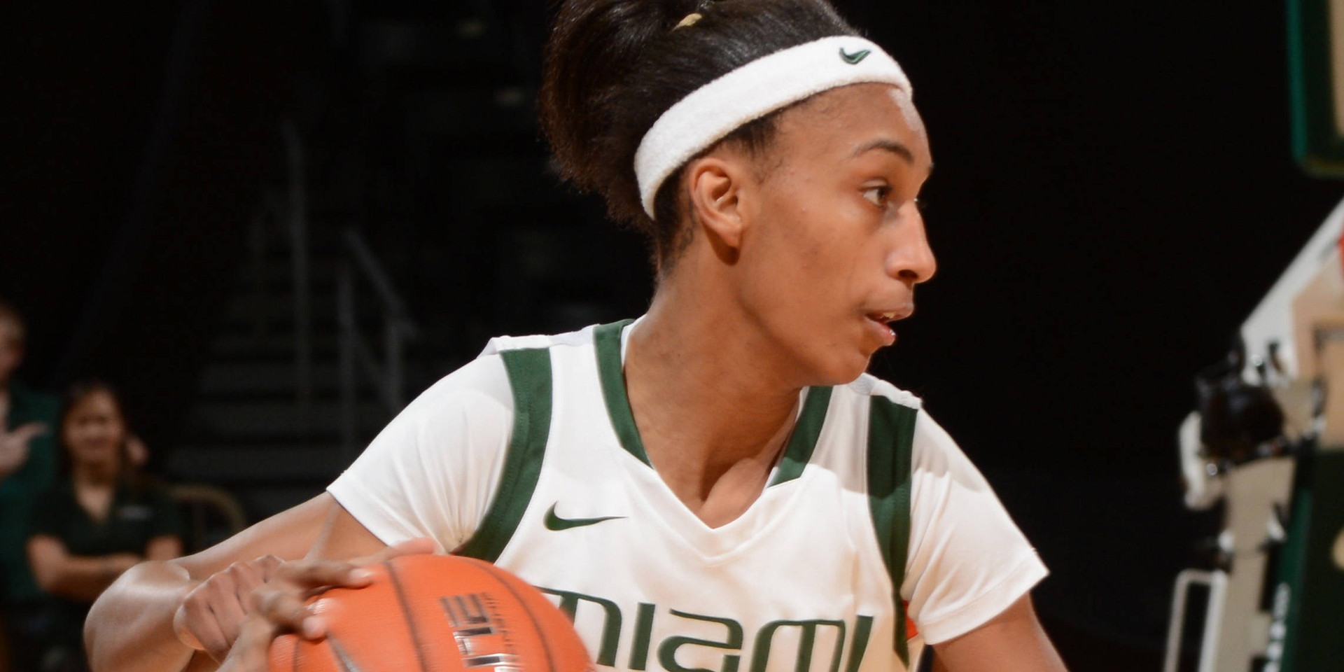 W. Hoops Takes on Wake Forest Sunday