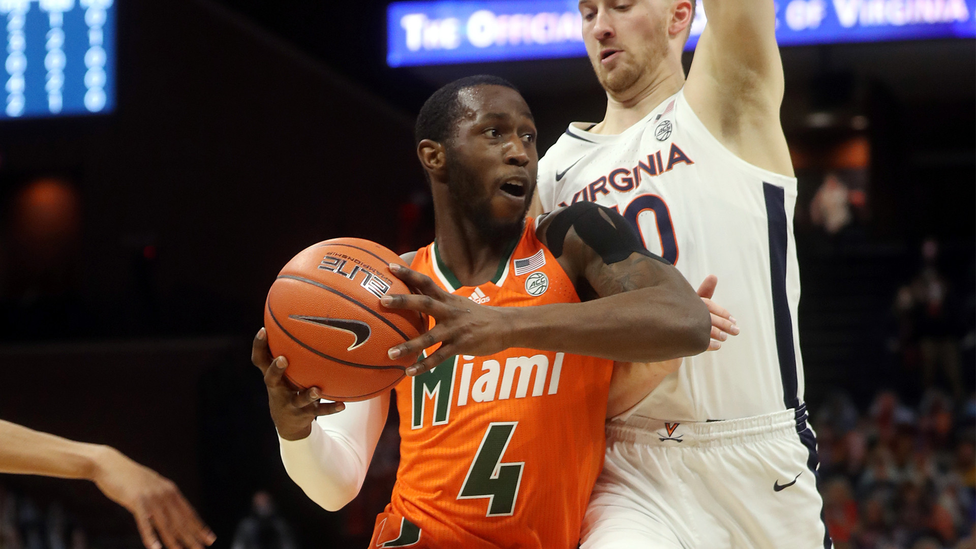 MBB Drops Road Decision at No. 21/20 Virginia, 62-51