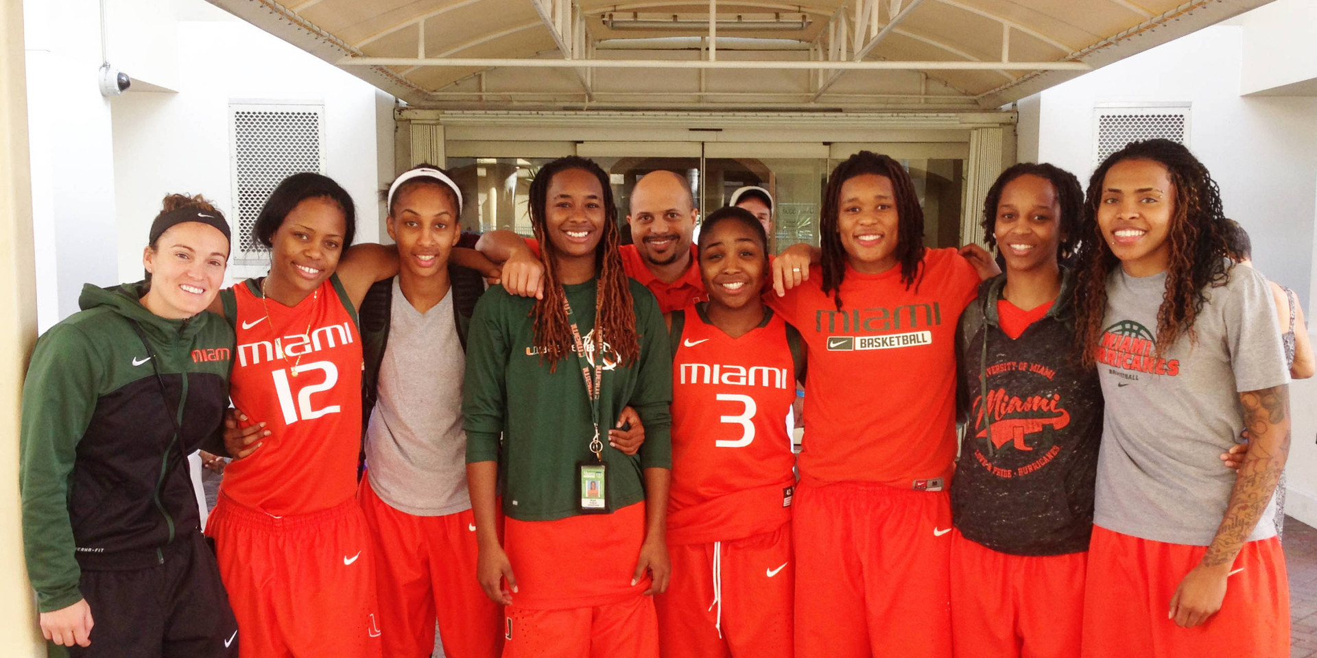 @MiamiWBB Visits Sylvester Cancer Center