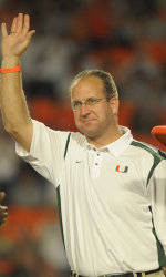 Golden and Torretta Paired Together for Chick-fil-A Bowl Challenge