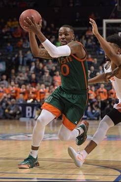 syracuse_miami_acc_68.jpg