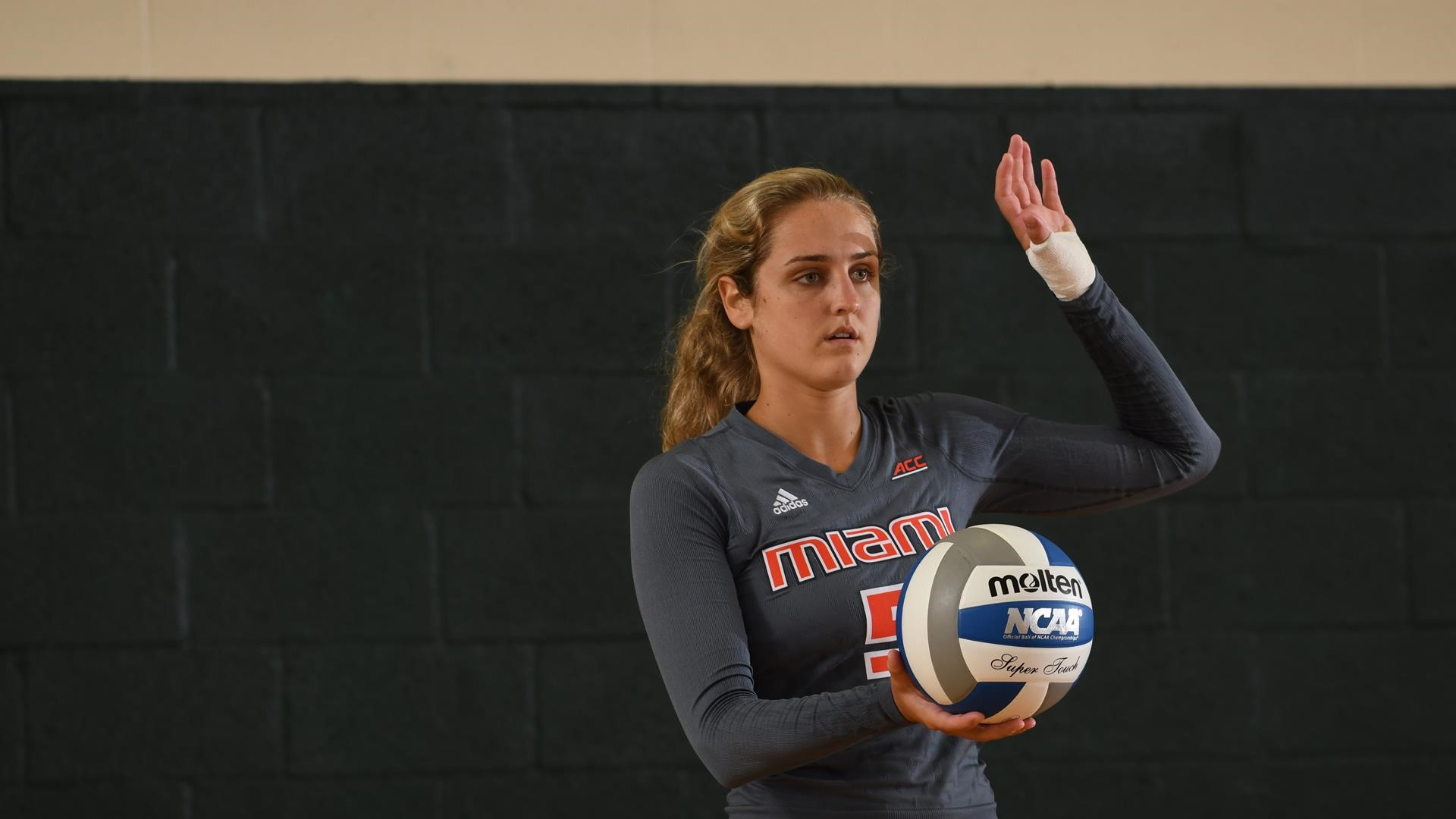 Hurricanes Pour Aces to Edge Georgia Tech, 3-2