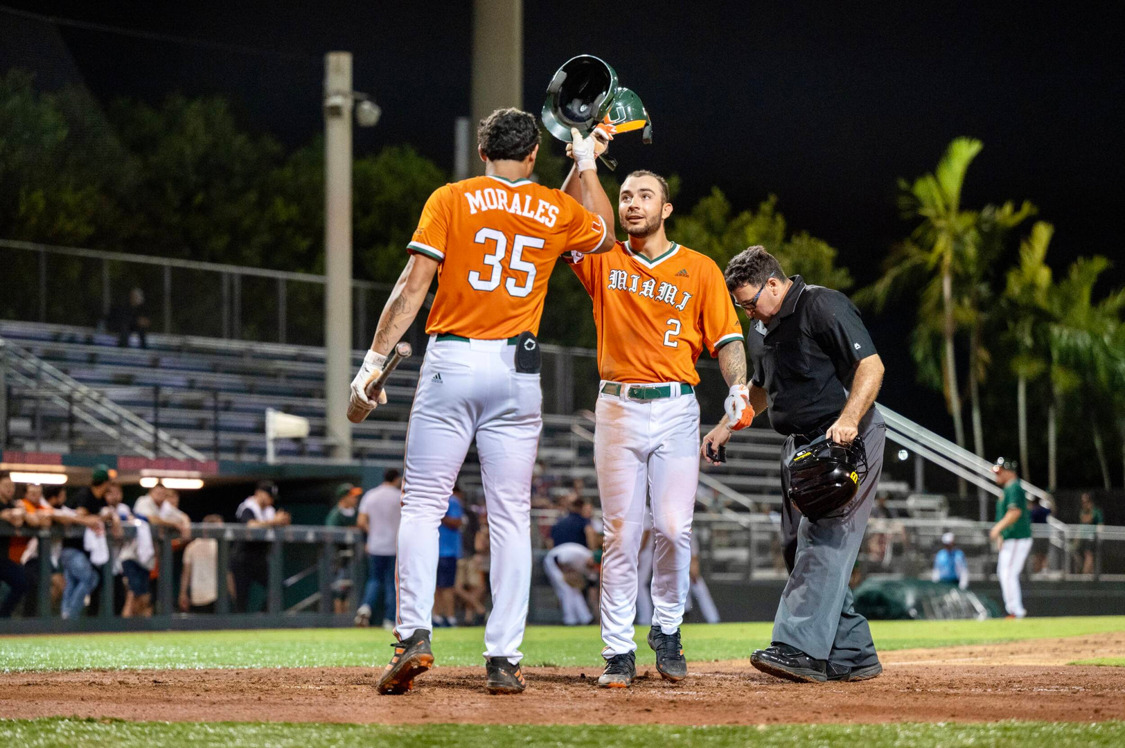 Hurricanes Defeat Alumni, 11-3