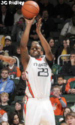 Men's Basketball Takes on Wake Forest Tuesday