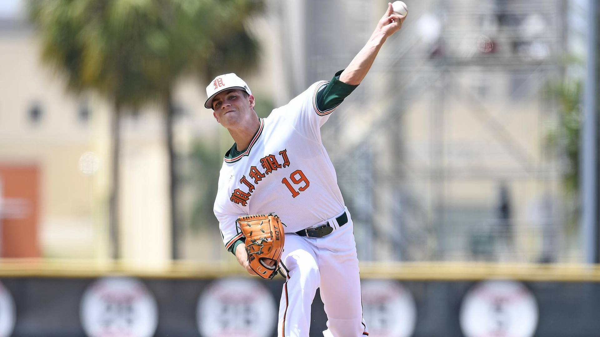 Baseball Hosts Virginia in Coastal Division Series