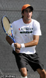 Two Hurricanes Earn Wins at ITA Regional Championships