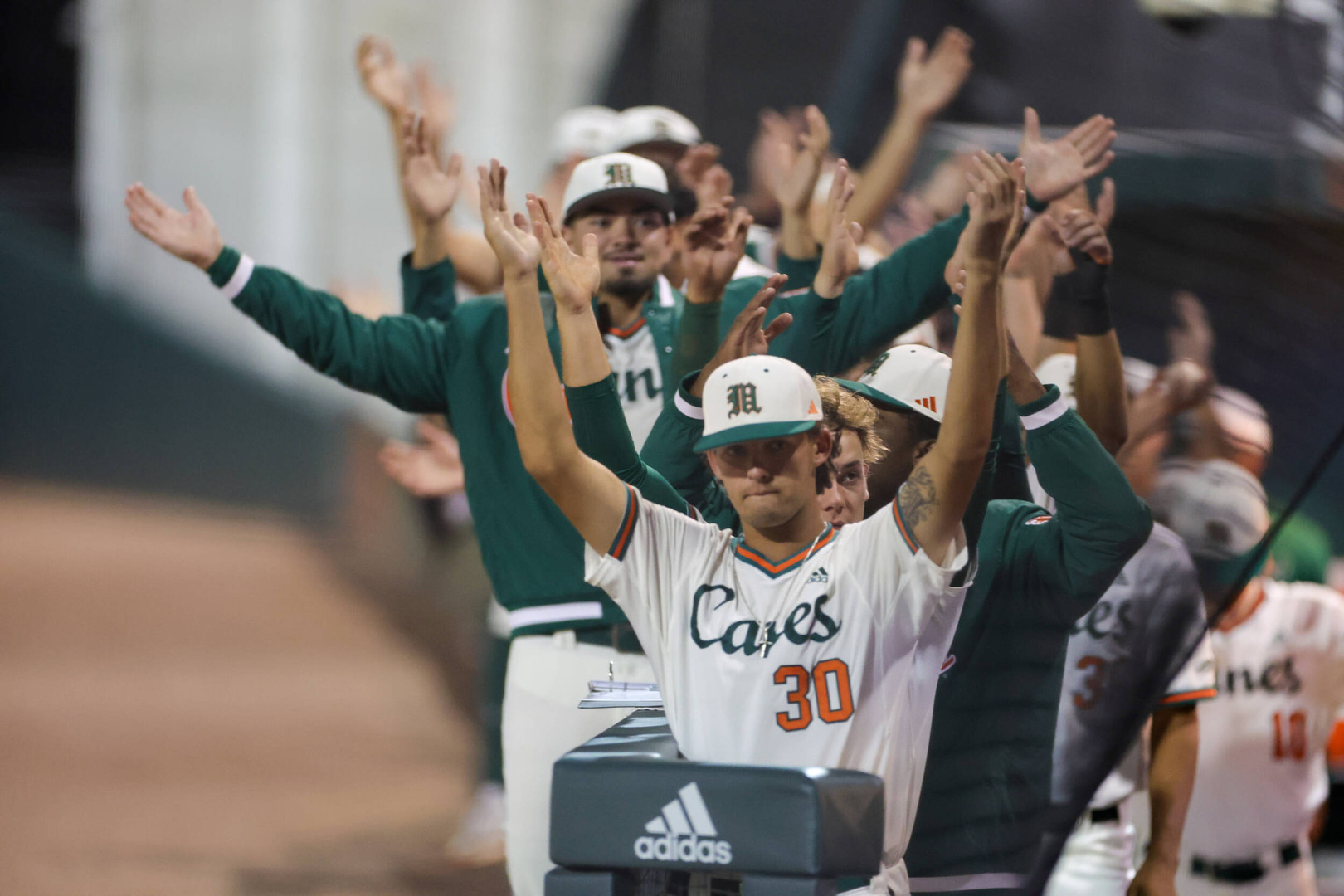Big Inning Vaults No. 17 Miami Past FAU, 10-5