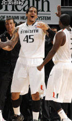 Hurricanes Take on Virginia Saturday