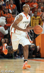 McClinton Leads Hurricanes Past Robert Morris, 70-62