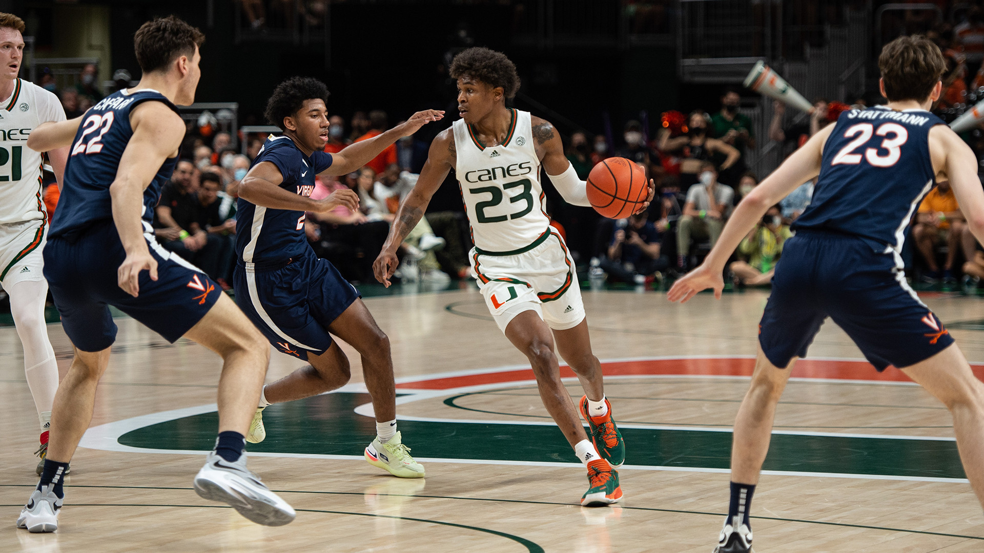 MBB Falls to Virginia, 74-71