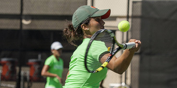 No. 13 WTennis Sweeps Cuse, Wins 9th Straight