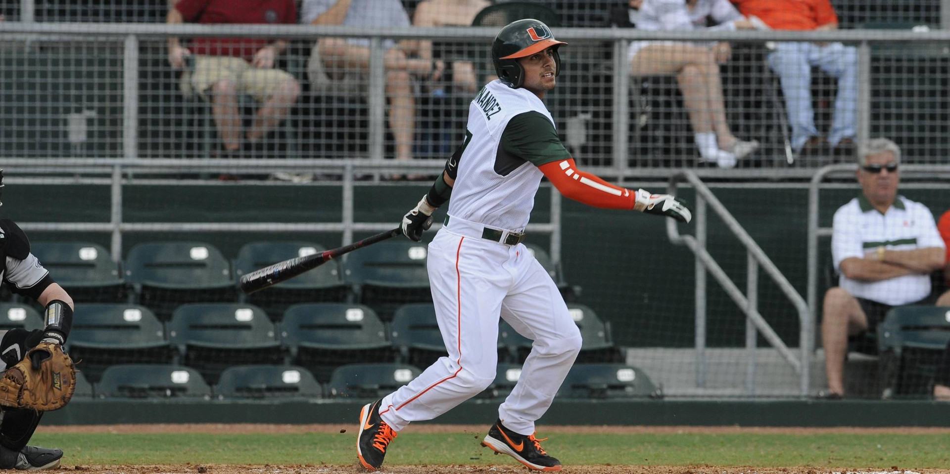 No. 20 @CanesBaseball Walks Off with 5-4 Win