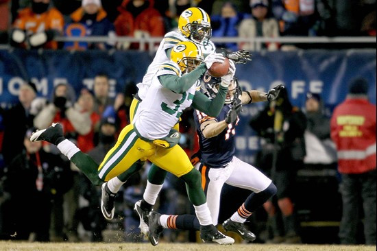 Former Miami Hurricane Sam Shields had two interceptions for the Green Bay Packers, who reached the Super Bowl by defeating the Chicago Bears. ...