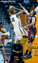 Miami Downs Florida Gulf Coast to Win Sixth Straight
