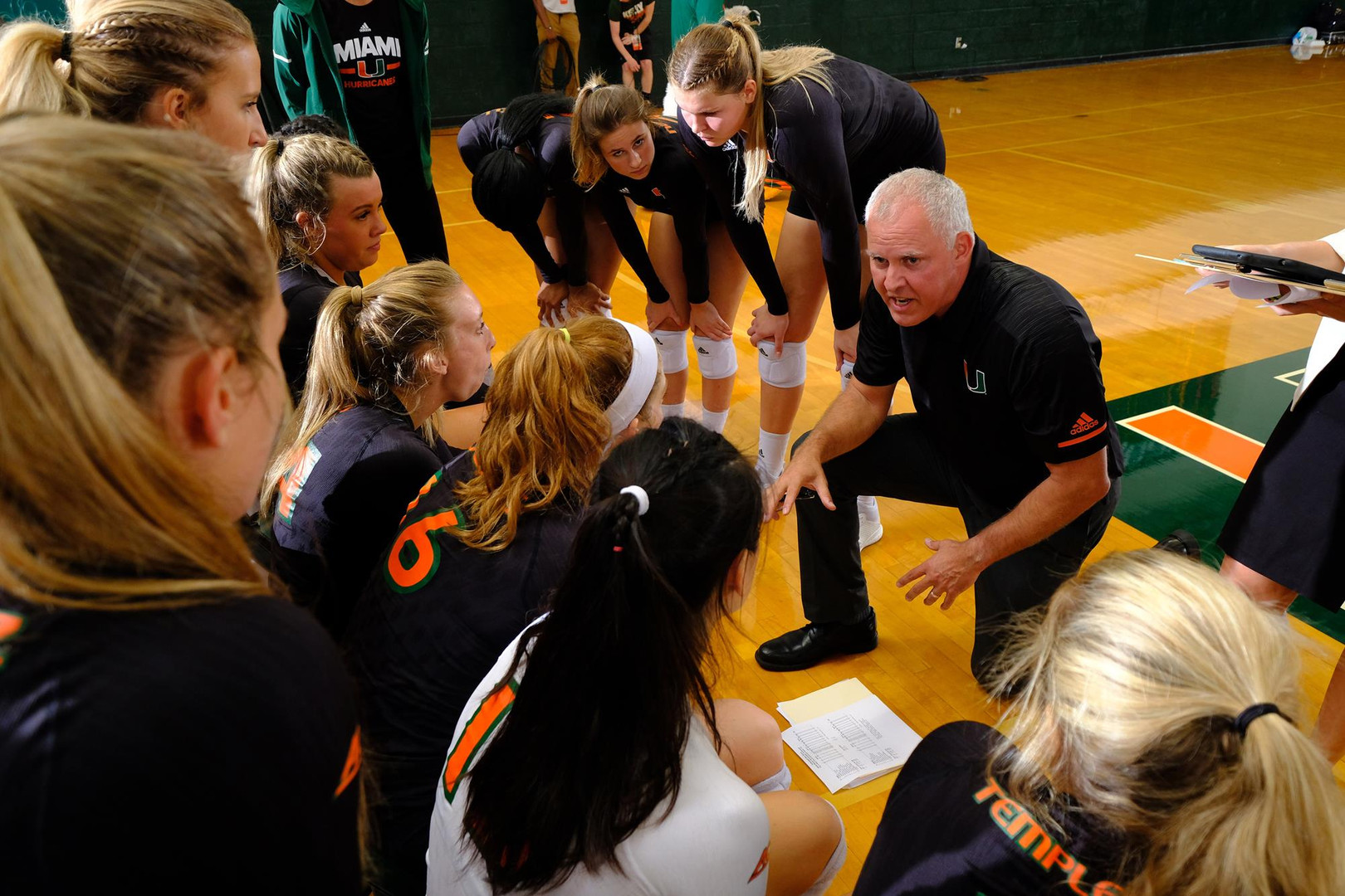 Gandara Earns 100th Win in Four-Set Victory over FAU
