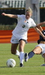 Tara Schwitter Scores Twice in 2-1 Double-Overtime Victory
