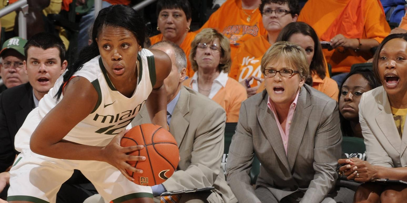 No. 4 Duke Pulls Away From WoMen's Hoops