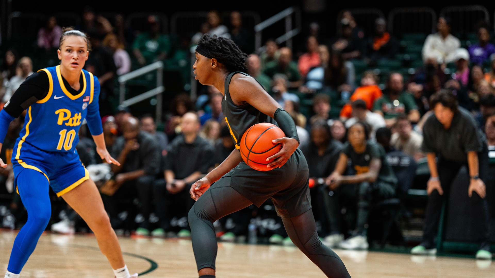 Defense Swarms in 62-44 Rout of Pitt