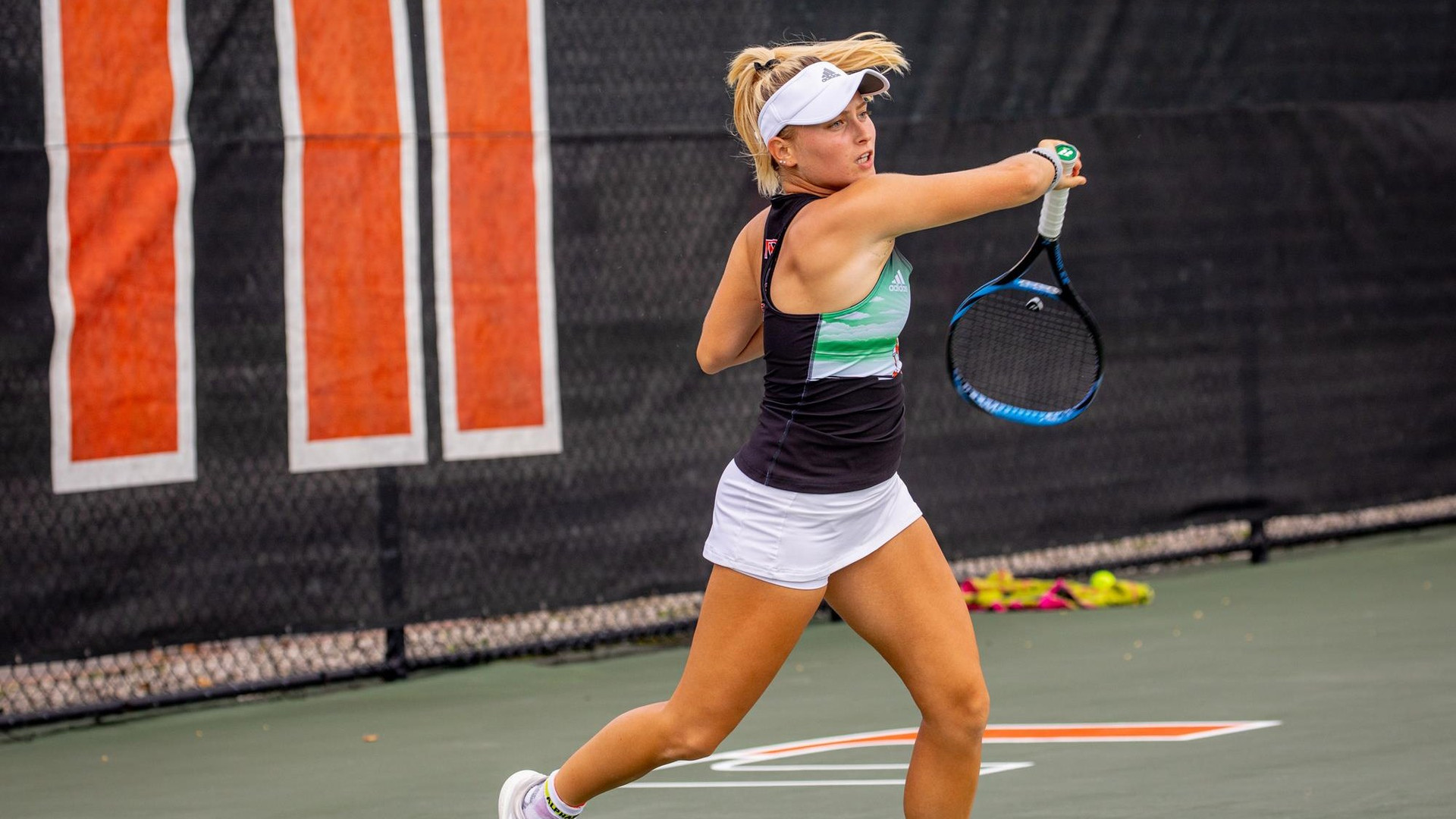 W. Tennis Rolls to 10-1 Mark to Start Miami Fall Invite