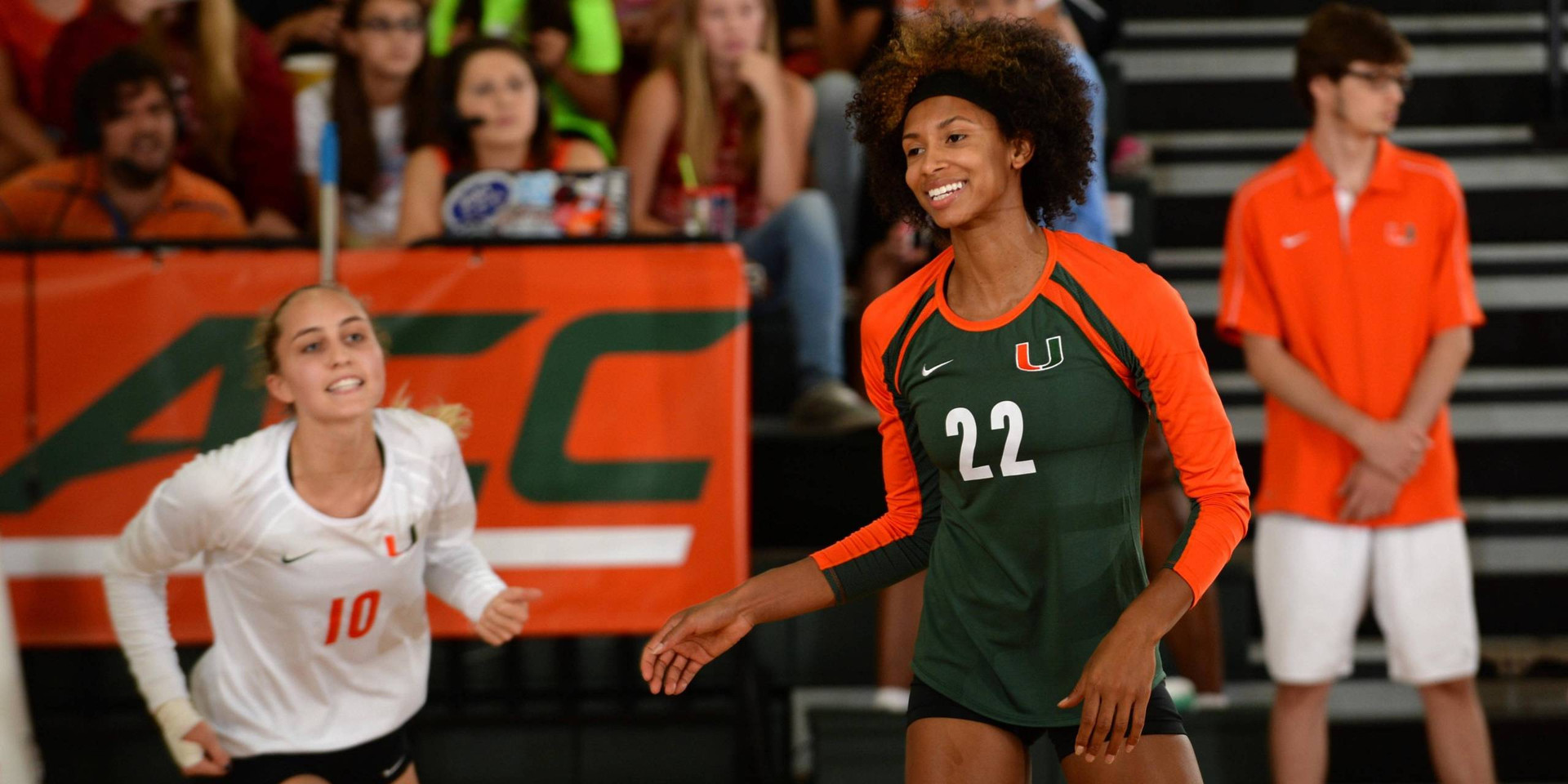 Four Double-Doubles Push Canes Past Syracuse