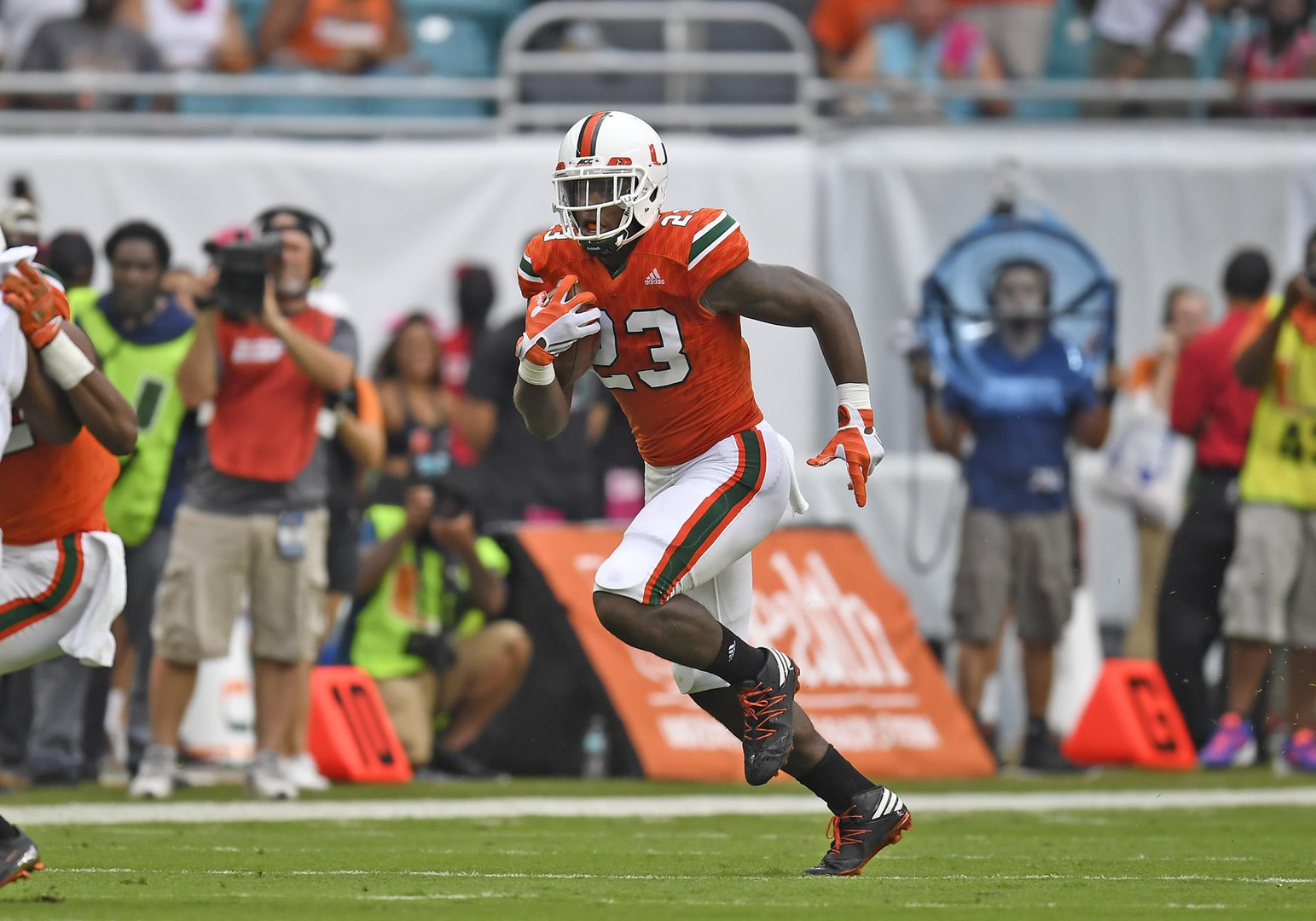 Veterans Set Tone Ahead of Bethune-Cookman Game