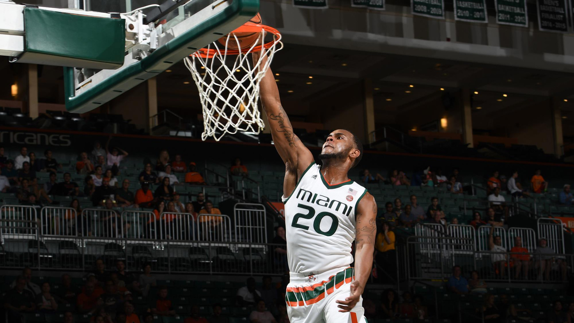 Hernandez Named to Abdul-Jabbar Award Watch List