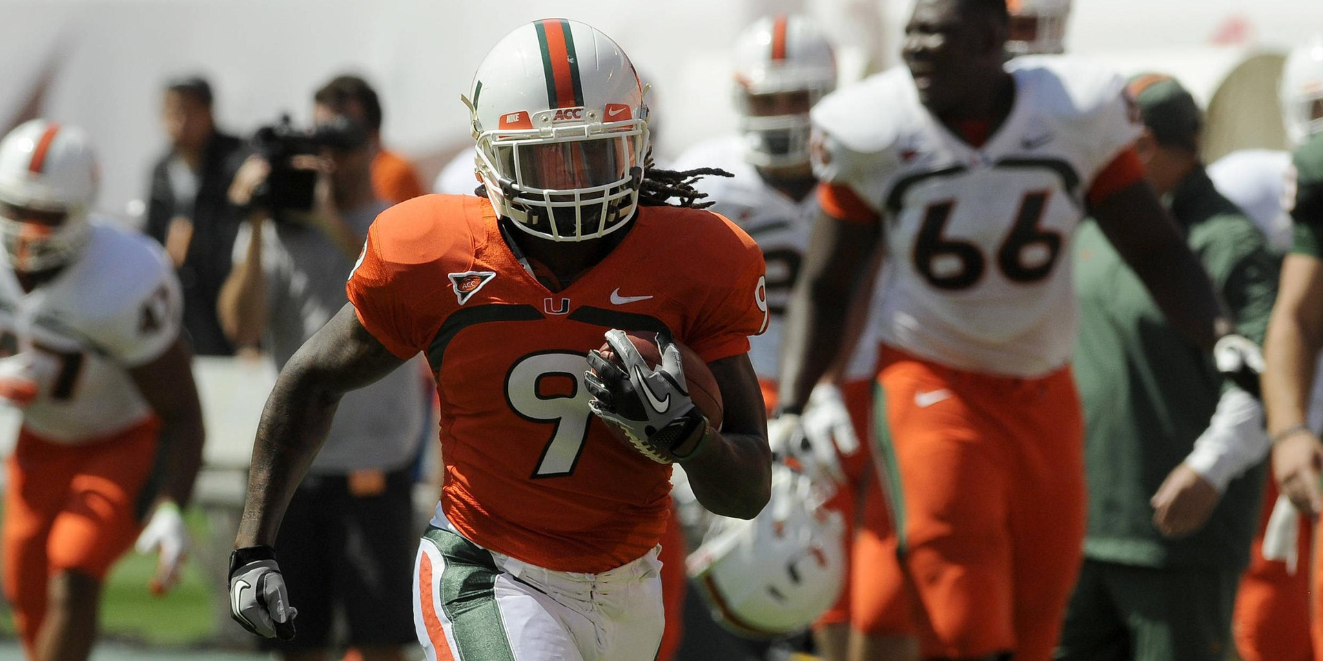 Orange Prevails in Spring Game, 35-20