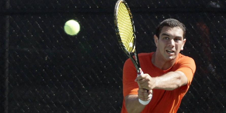 MTennis Falls to No. 25 Clemson, 4-3