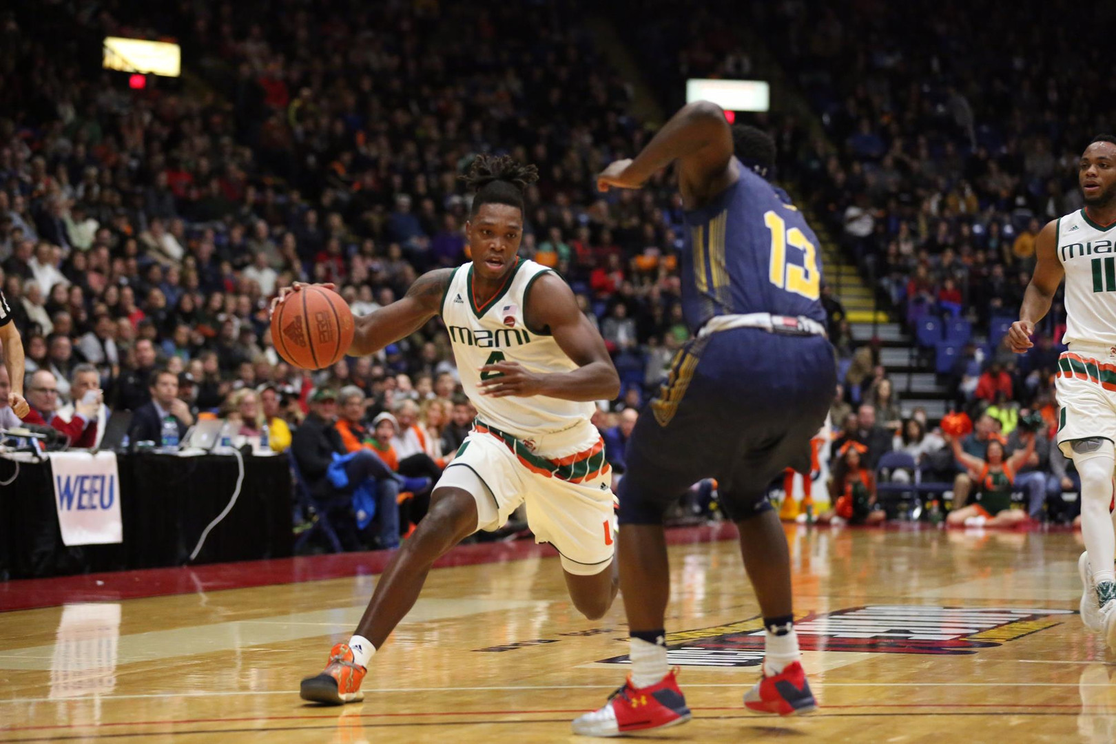 No. 11 Miami Pulls Away From La Salle, 57-46