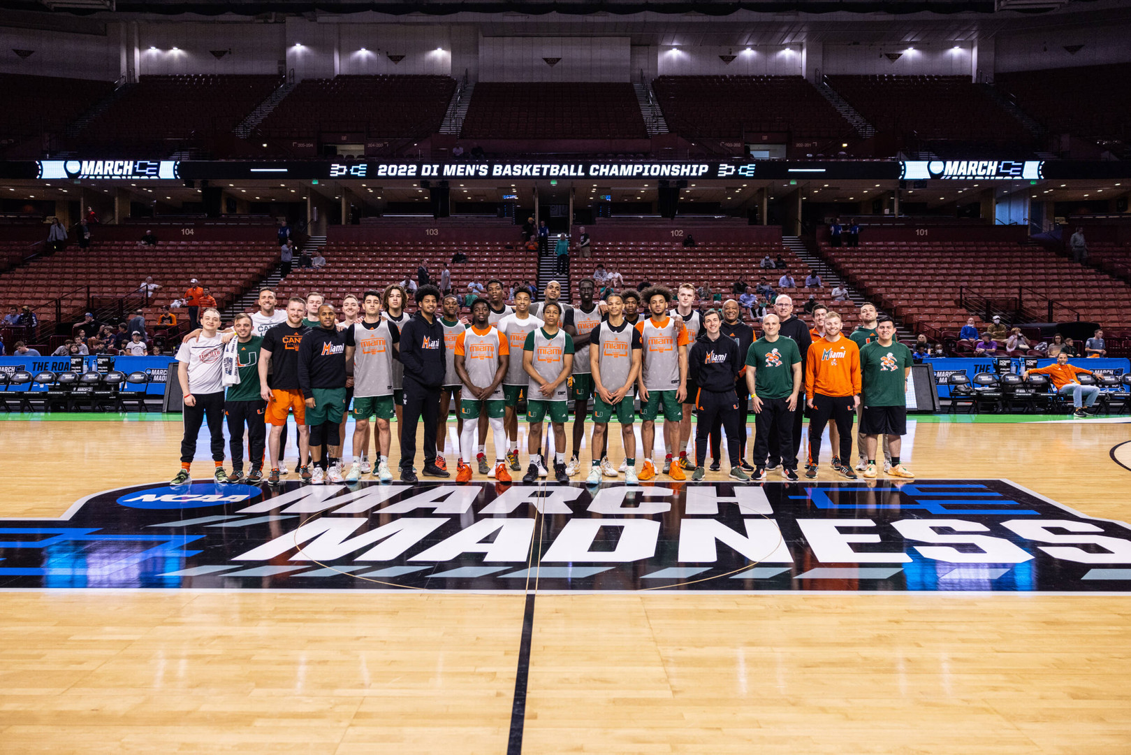 Photo Gallery: MBB March Madness 2022