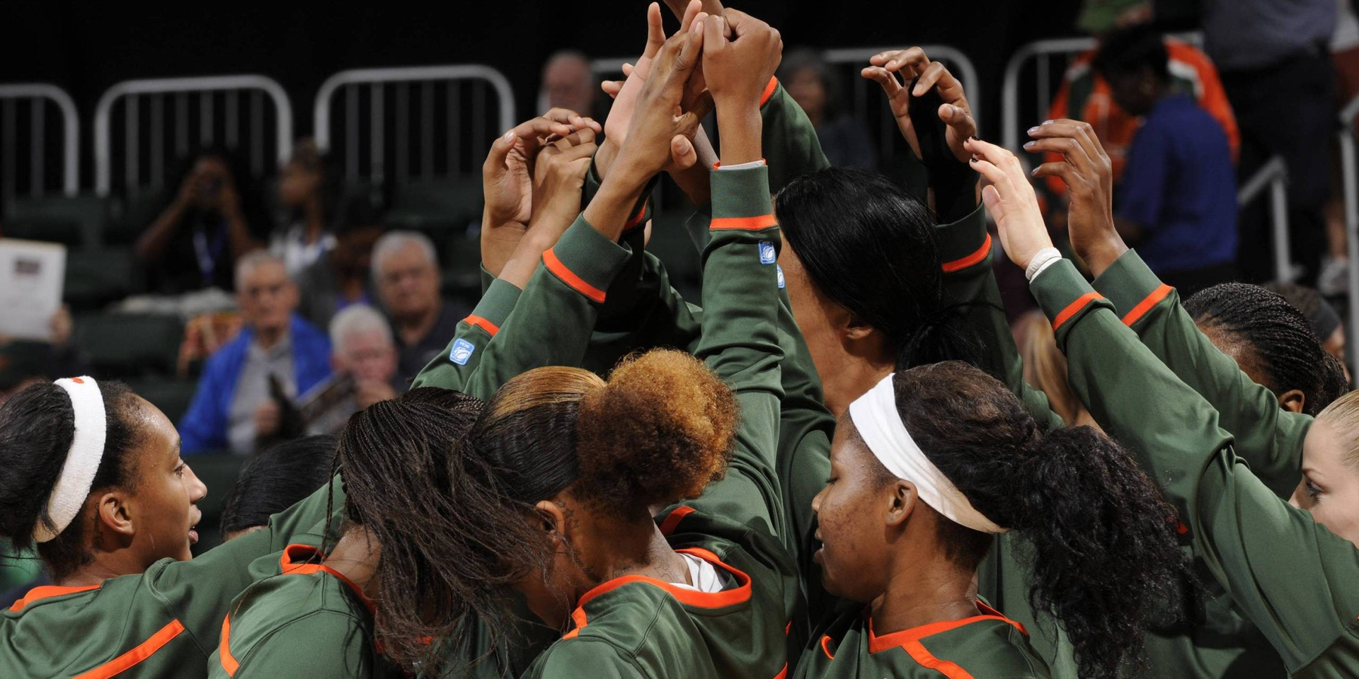 WoMen's Hoops Returns to AP Top 25 Poll