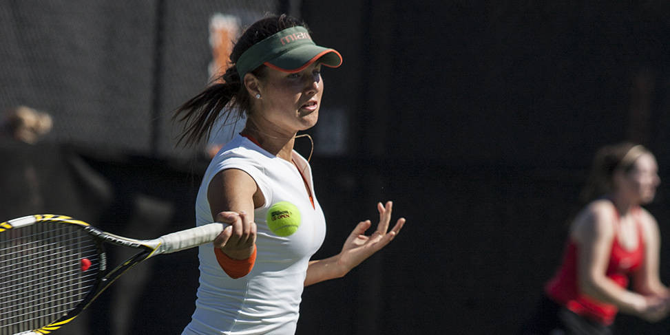 W. Tennis Cruises to 6-1 Win Against FGCU