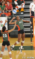 Miami Volleyball Falls to Oklahoma, 3-1